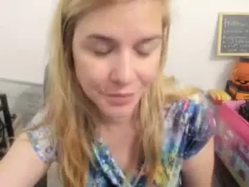 Chaturbate Private Sex Chat of artsyandcraftsy_