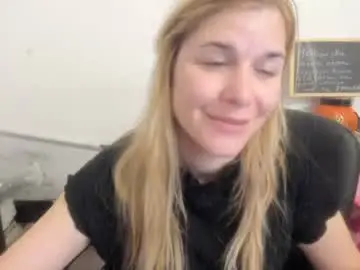 Chaturbate Live Porn of artsyandcraftsy_