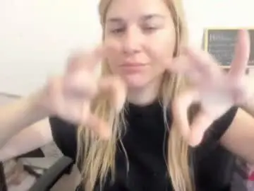 Chaturbate Private Sex Chat of artsyandcraftsy_