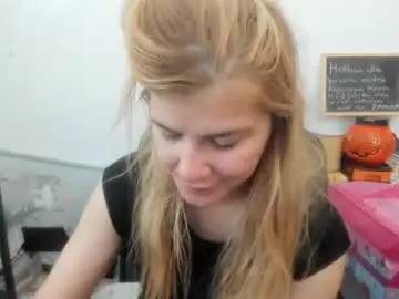Chaturbate Sex Chat of artsyandcraftsy_