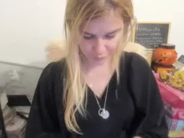 Chaturbate Adult Video Chat of artsyandcraftsy_