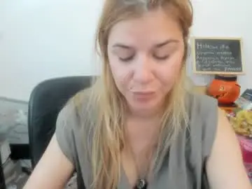 Chaturbate Free Live Porn of artsyandcraftsy_