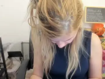 Chaturbate Sex Chat of artsyandcraftsy_