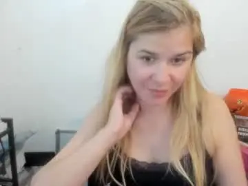 Chaturbate Free Porn Cam of artsyandcraftsy_
