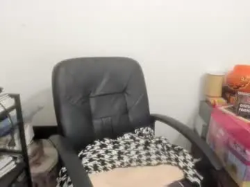 Chaturbate Free Live Porn of artsyandcraftsy_