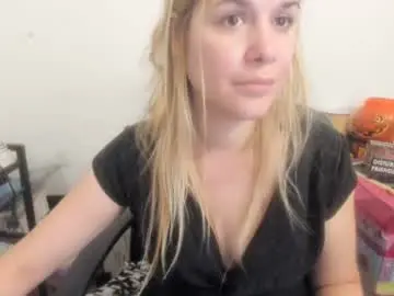 Chaturbate Best live sex cam show of artsyandcraftsy_