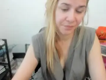 Chaturbate Private Sex Chat of artsyandcraftsy_