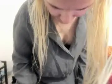Chaturbate Sex Chat of artsyandcraftsy_