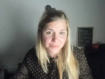 Chaturbate Watch Live Sex Cams of artsyandcraftsy_