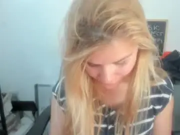 Chaturbate Best Webcam of artsyandcraftsy_