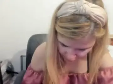 Chaturbate Sex Chat of artsyandcraftsy_
