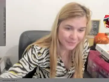 Chaturbate Adult Webcams of artsyandcraftsy_