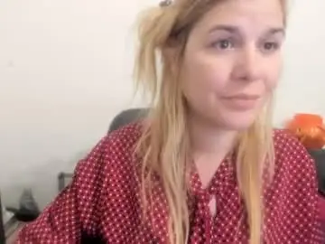 Chaturbate Sex Chat of artsyandcraftsy_