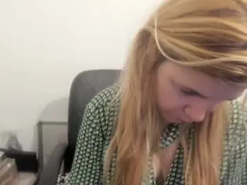 Chaturbate Adult Webcams of artsyandcraftsy_