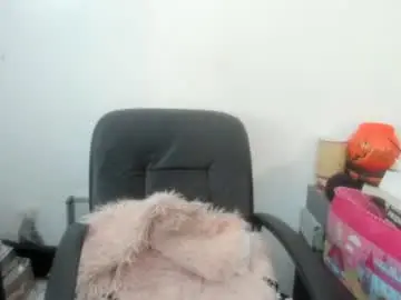 Chaturbate Free Live Porn of artsyandcraftsy_