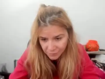Chaturbate Free Porn Cam of artsyandcraftsy_
