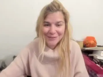 Chaturbate Adult Video Chat of artsyandcraftsy_