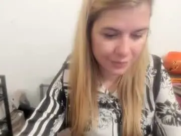 Chaturbate Watch Live Sex Cams of artsyandcraftsy_
