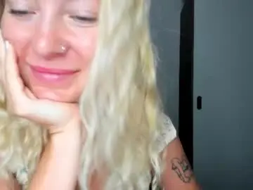 Chaturbate Live Sex of e___lisa