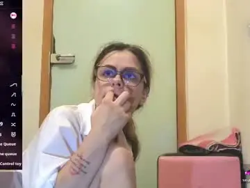Chaturbate Free Porn Cam of anna_squirt69