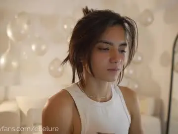 Chaturbate Free Live Porn of ellelure_