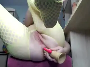 Chaturbate Free Live Porn of littlesubgirl_