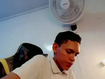 Chaturbate Sex Chat of sombra_18