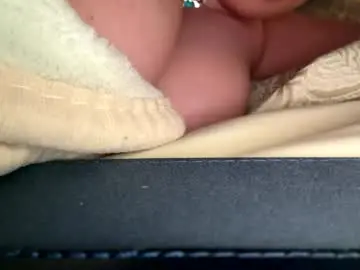 Chaturbate Free Porn Cam of x_dreamgirl_x