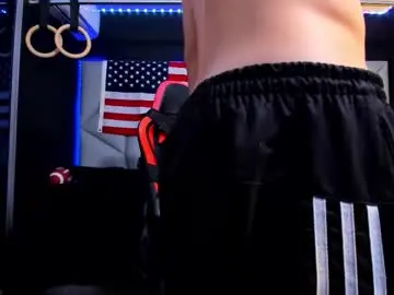 Chaturbate Live Sex Cam of aydenmillerdom