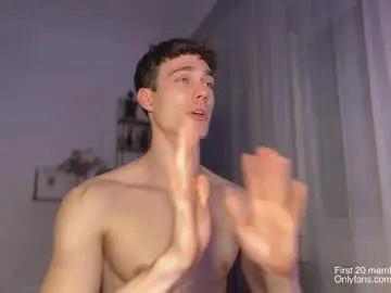 Chaturbate Live Sex Cam of hornytwunk01