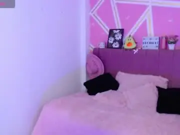 Chaturbate Adult Video Chat of natasha_romanof18