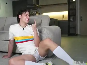 Chaturbate Watch Live Sex Cams of theohawke_