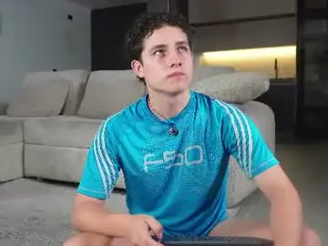Chaturbate Live Porn of theohawke_