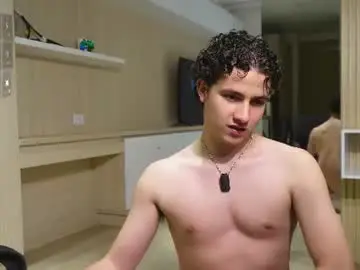 Chaturbate Nude Webcam of theohawke_