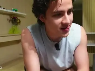 Chaturbate Live Sex Cam of theohawke_