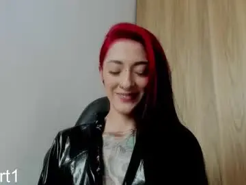 Chaturbate Live Sex Cam of belyswitch