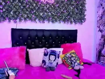 Chaturbate Best live sex cam show of kyra_noir