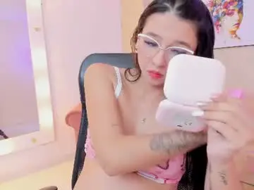 Chaturbate Free Porn Cam of littlee_mia