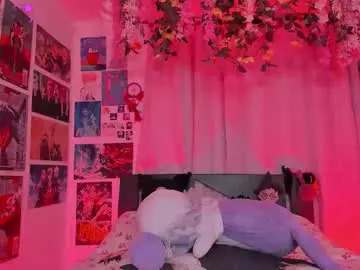 Chaturbate Live Porn of misscurvytop