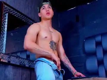 Chaturbate Live Sex of rocco_santos