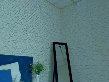 Chaturbate Live Sex Cam of scarle_whisper