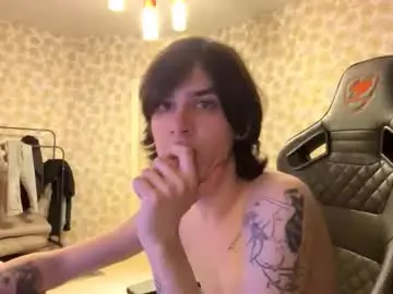 Chaturbate Live Sex Cam of skinnyfitboi