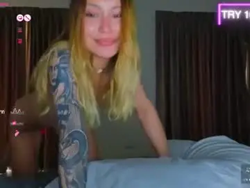 Chaturbate Free Porn Cam of strawberrypie99