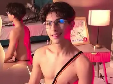 Chaturbate Watch Live Sex Cams of aaron_eze