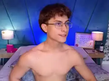 Chaturbate Nude Webcam of aaron_eze