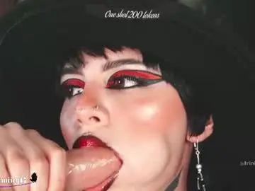 Chaturbate Live Porn of abril__colen