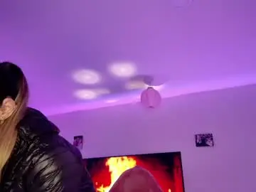 Chaturbate Free Porn Cam of barbie20_