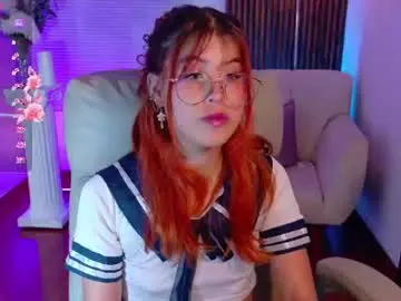 Chaturbate Live Sex Cam of dahlia_grey