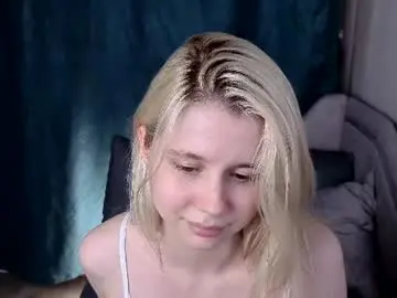 Chaturbate Sex Cam of hi_popsy