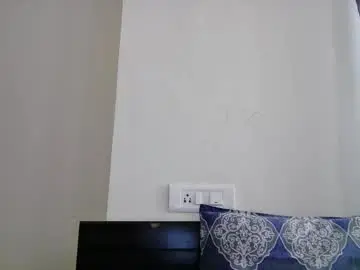 Chaturbate Free Porn Cam of jennydolphin